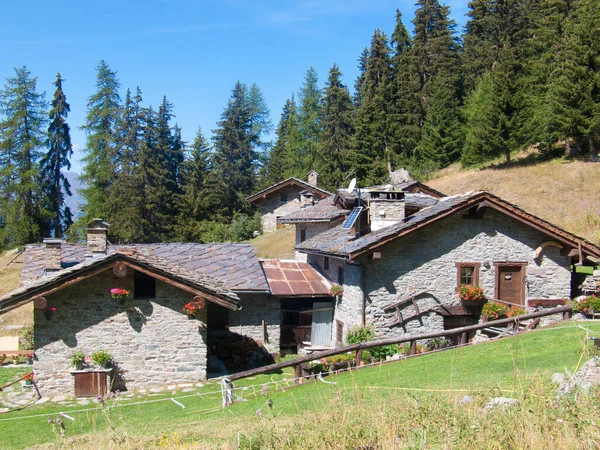 Schöne Aussicht Auf Die Berge — Stockfoto