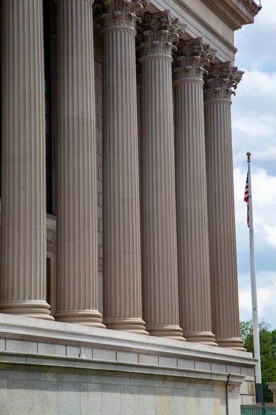 Colonne Dell Edificio Universitario — Foto Stock