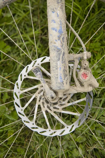 带绳索的自行车轮 — 图库照片
