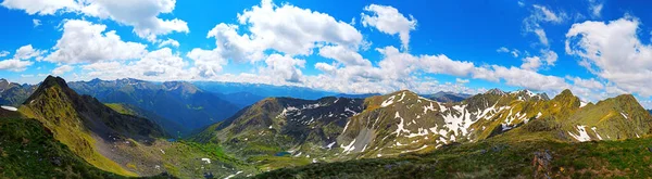 Schöne Aussicht Auf Die Berge Sommer — Stockfoto