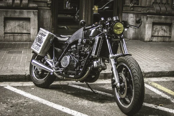 Motocicleta Velha Estacionada Rua — Fotografia de Stock