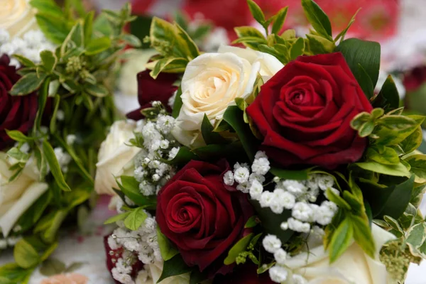Bellissimo Bouquet Sposa Fiori — Foto Stock