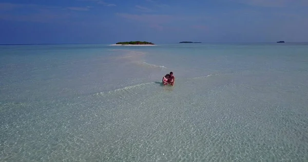 Beautiful Romantic Couple Beach Maldives — стоковое фото