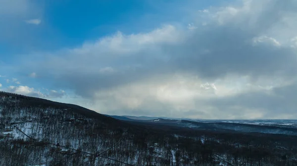Красивий Краєвид Горою Хмарним Небом — стокове фото