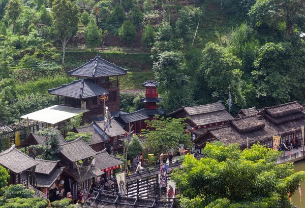 早上的美丽的乡村景色 — 图库照片