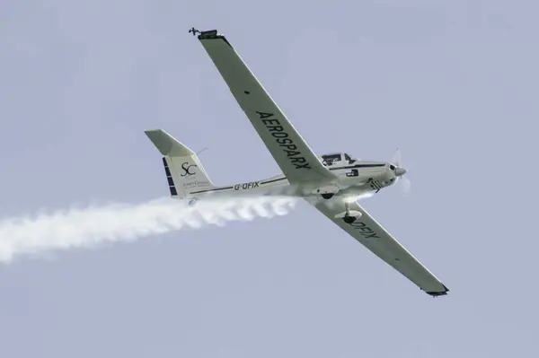 Flugzeug Fliegt Den Himmel — Stockfoto