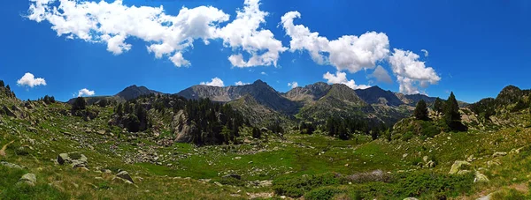 Bellissimo Paesaggio Delle Montagne — Foto Stock