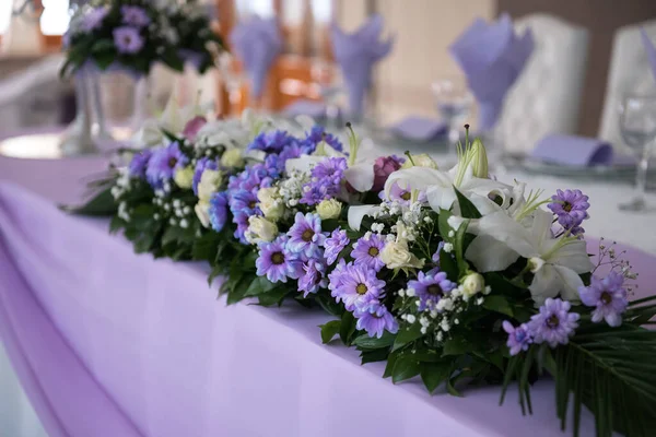 Beautiful Wedding Table Setting Flowers — Stock Photo, Image