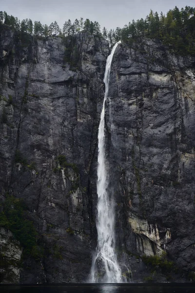 Cachoeira Floresta — Fotografia de Stock