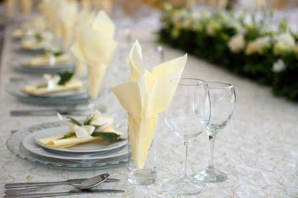Mooie Tafel Setting Voor Bruiloft Receptie — Stockfoto
