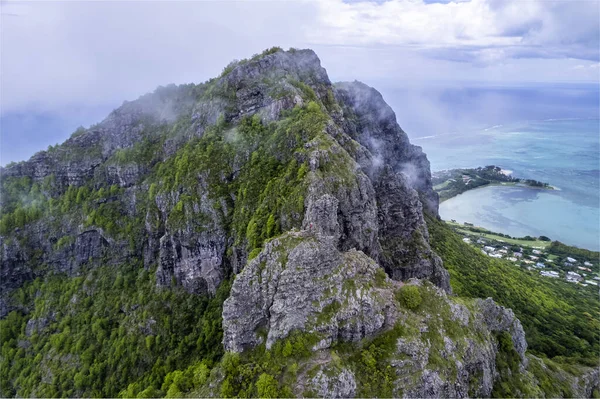 Beau Paysage Montagne Avec Montagnes Ciel Bleu — Photo