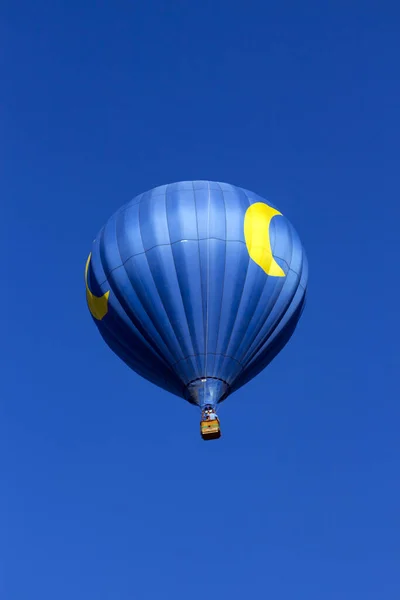 Balão Quente Céu Azul — Fotografia de Stock