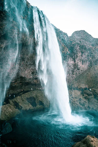 高山上美丽的瀑布 — 图库照片