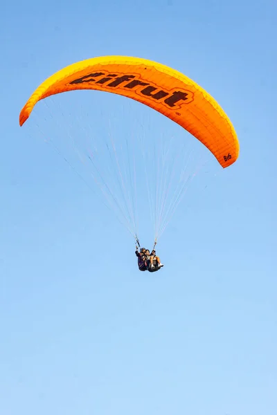 Parapente Volant Dans Ciel — Photo