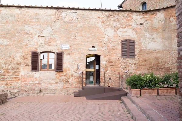 Oude Houten Deur Stad Siena Italië — Stockfoto