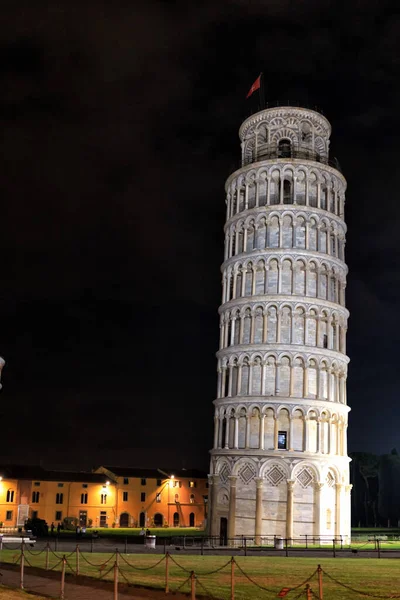 Pisa Italyan Circa Haziran 2017 Ünlü Katedralin Eğik Kulesinin Manzarası — Stok fotoğraf