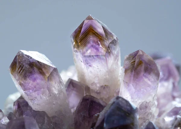 紫水晶石英近视 — 图库照片
