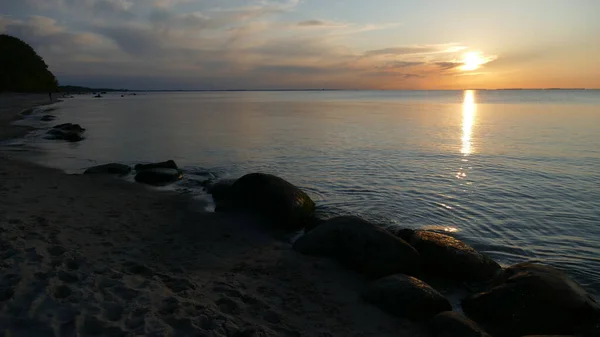 Красивый Закат Над Озером Фоне Природы — стоковое фото