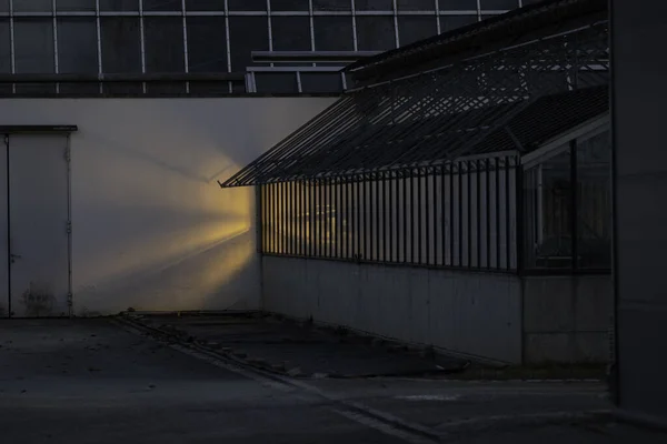 Edifício Fábrica Abandonada Cidade — Fotografia de Stock