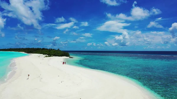 Wunderschöner Tropischer Strand Mit Weißem Sand Und Blauem Himmel — Stockfoto