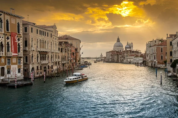 Venedig Italien September 2017 Großer Kanal Der Venezianischen Lagune Santa — Stockfoto