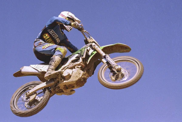 Extreme Sport Man Ιππασία Μοτοσικλέτα — Φωτογραφία Αρχείου