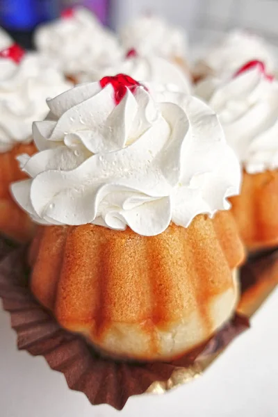 White Meringue Cake Cream Whipped Creams — Stock Photo, Image
