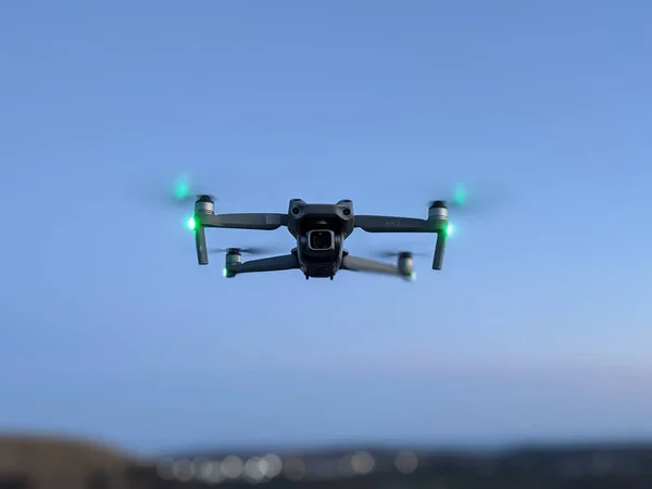 Drone Vliegen Achtergrond Van Lucht — Stockfoto