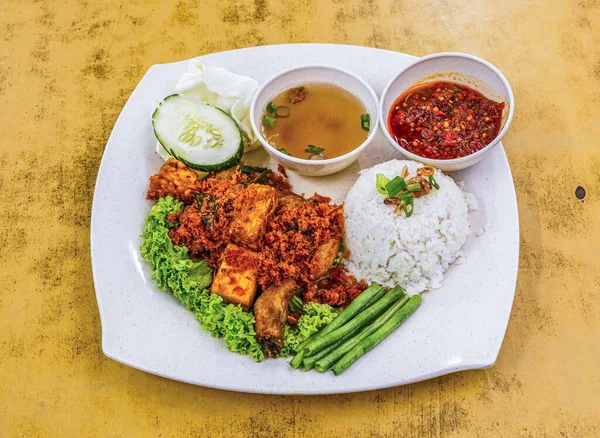 Thailändisches Essen Scharfes Curry Und Schweinefleisch — Stockfoto