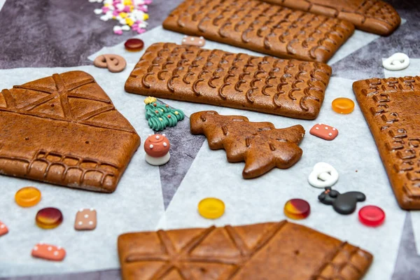 Biscuits Chocolat Aux Noix Cannelle Sur Fond Bois — Photo