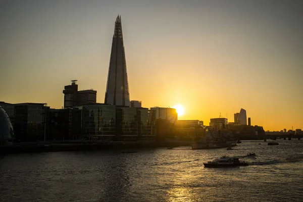 Hermosa Vista Ciudad Durante Puesta Del Sol — Foto de Stock