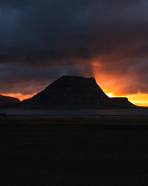 Vacker Solnedgång Över Havet — Stockfoto