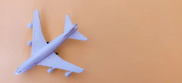 飞机和旅行概念的顶视图 — 图库照片