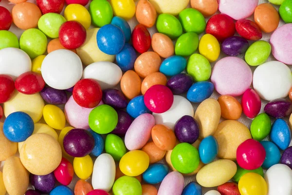 Bonbons Colorés Sur Fond Blanc — Photo