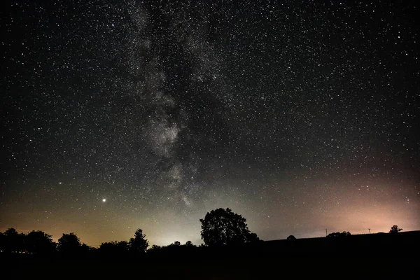 Caminho Leitoso Estrelas Galáxia Céu Noite Estrelado Nublado Bela Paisagem — Fotografia de Stock