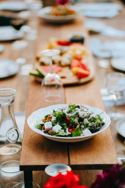 Mesa Catering Com Vários Pratos Legumes — Fotografia de Stock