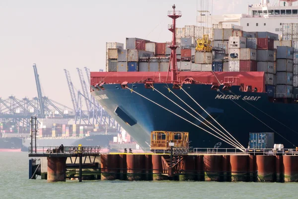 Vrachtschip Haven — Stockfoto