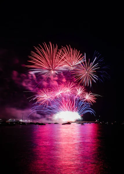 Feuerwerk Nachthimmel — Stockfoto