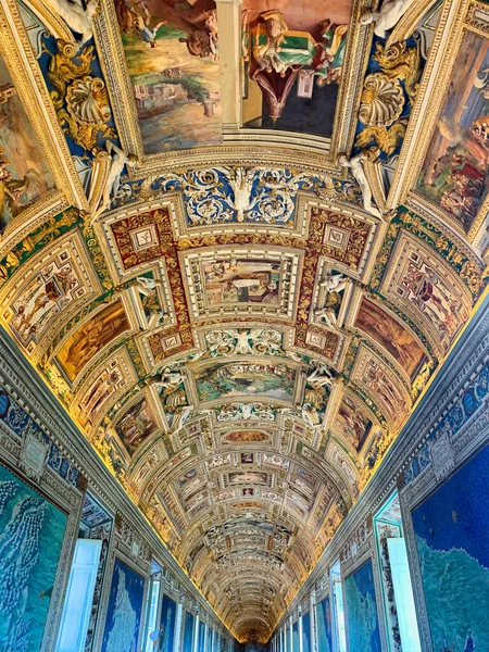 Внутрішня Частина Кафедрального Собору Спасителя Одязі Італях — стокове фото
