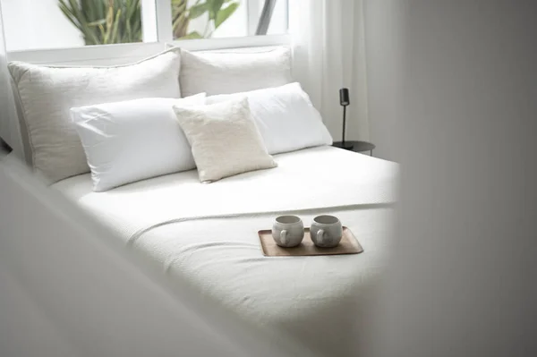Travesseiro Confortável Branco Sofá Quarto — Fotografia de Stock