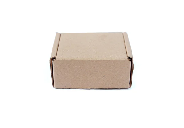 Beyaz Arkaplanda Karton Kutu Izole — Stok fotoğraf