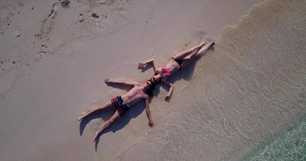 Luftaufnahme Eines Jungen Paares Strand — Stockfoto