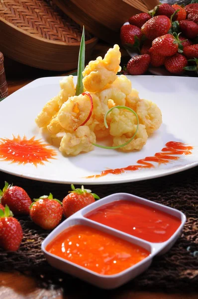 Delicious Dessert Strawberries Honey — Stock Photo, Image