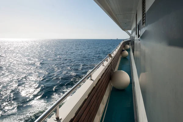 Segelboot Auf Dem Meer — Stockfoto