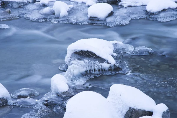 Río Congelado Invierno —  Fotos de Stock