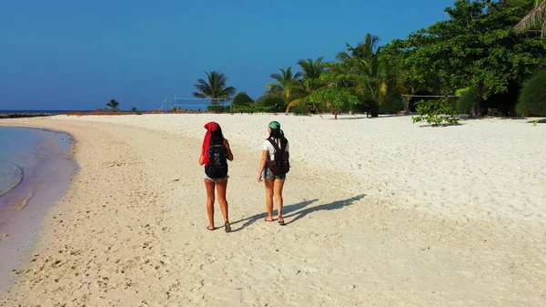 Paar Strand Mit Schönem Blick Auf Das Meer — Stockfoto