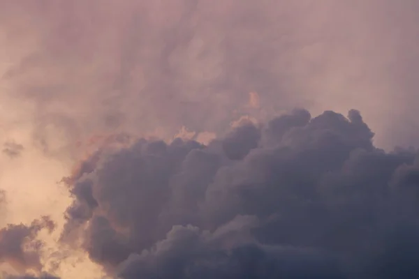 雲と太陽の美しい空 — ストック写真