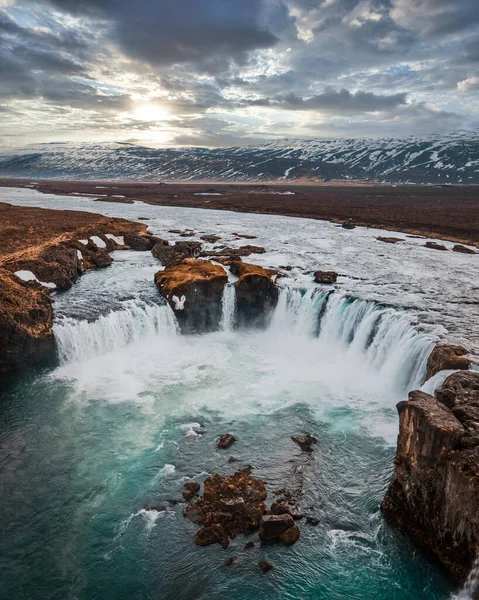 Prachtige Waterval Bergen — Stockfoto