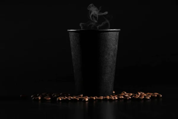 Frijoles Café Una Taza Vidrio Fondo Negro — Foto de Stock