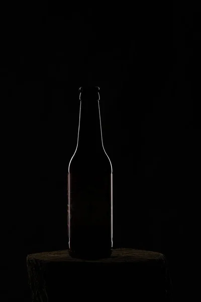 Пустая Стеклянная Бутылка Черном Фоне — стоковое фото